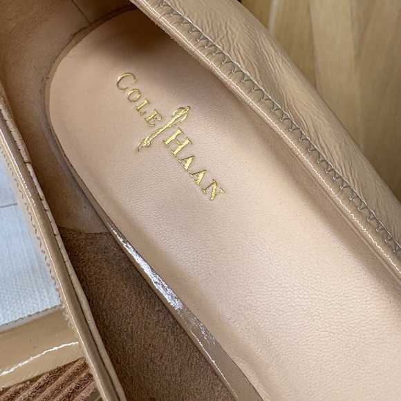 Cole Haan Tan Wedge Shoes with Classic Design Womens 9B - Picture 7 of 10